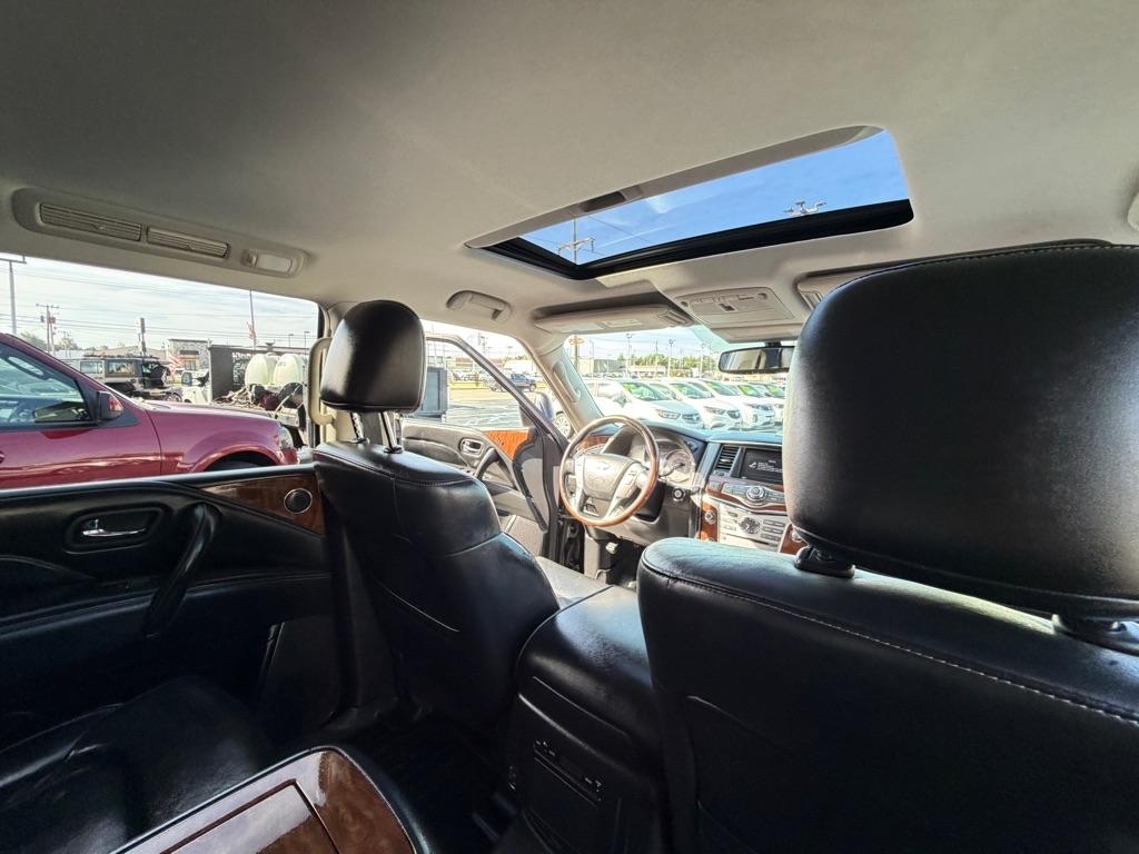 Infiniti QX80 LUXE 2019
