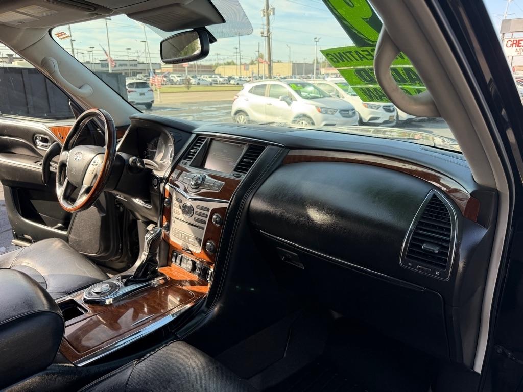 Infiniti QX80 LUXE 2019
