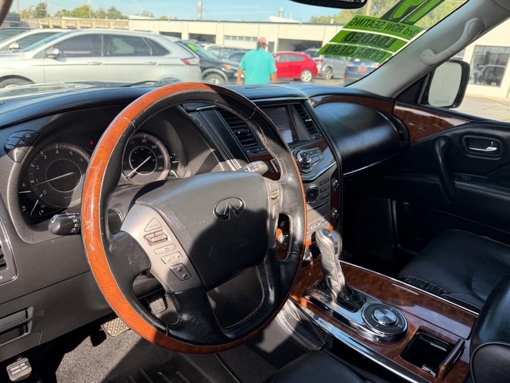 Infiniti QX80 LUXE 2019