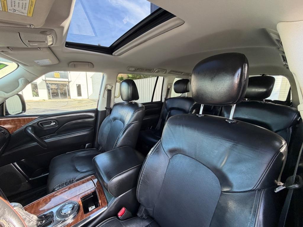 Infiniti QX80 LUXE 2019