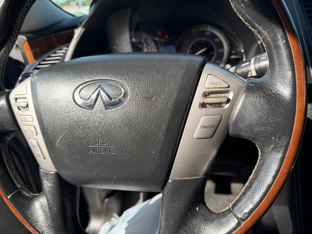 Infiniti QX80 LUXE 2019
