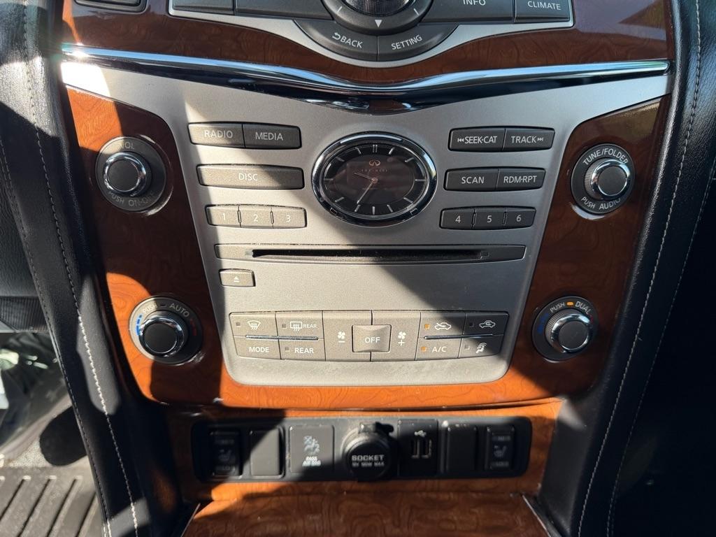 Infiniti QX80 LUXE 2019