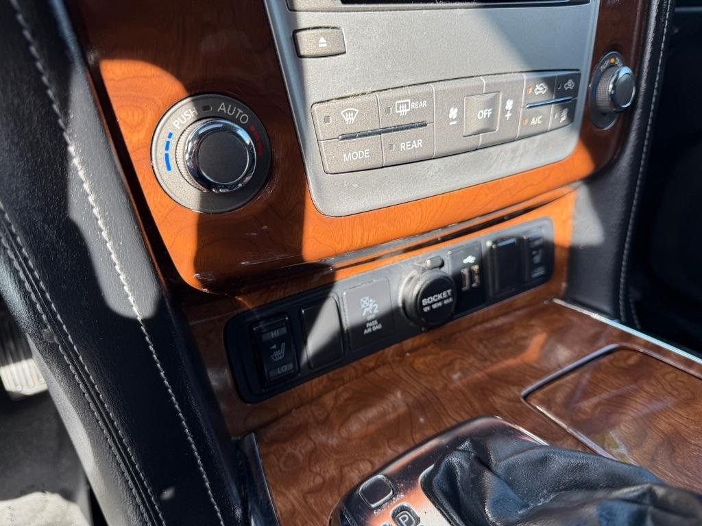 Infiniti QX80 LUXE 2019