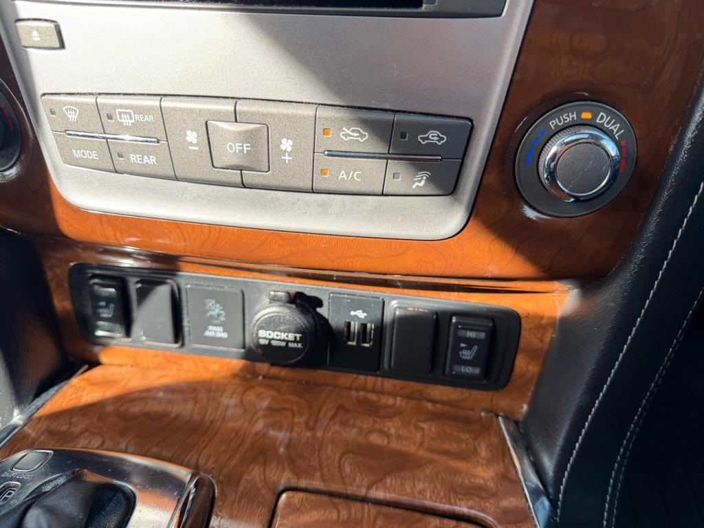 Infiniti QX80 LUXE 2019