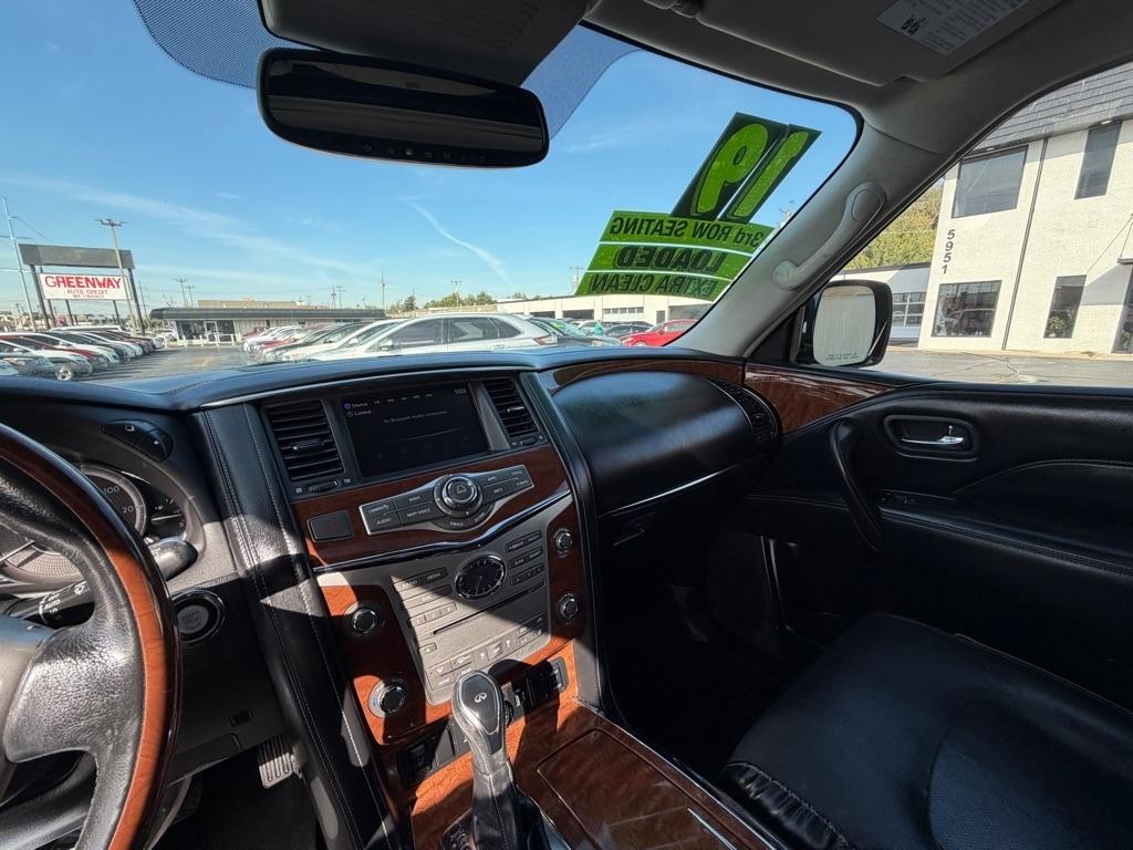 Infiniti QX80 LUXE 2019