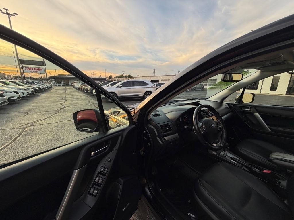 Subaru Forester 2.0XT Touring 2014