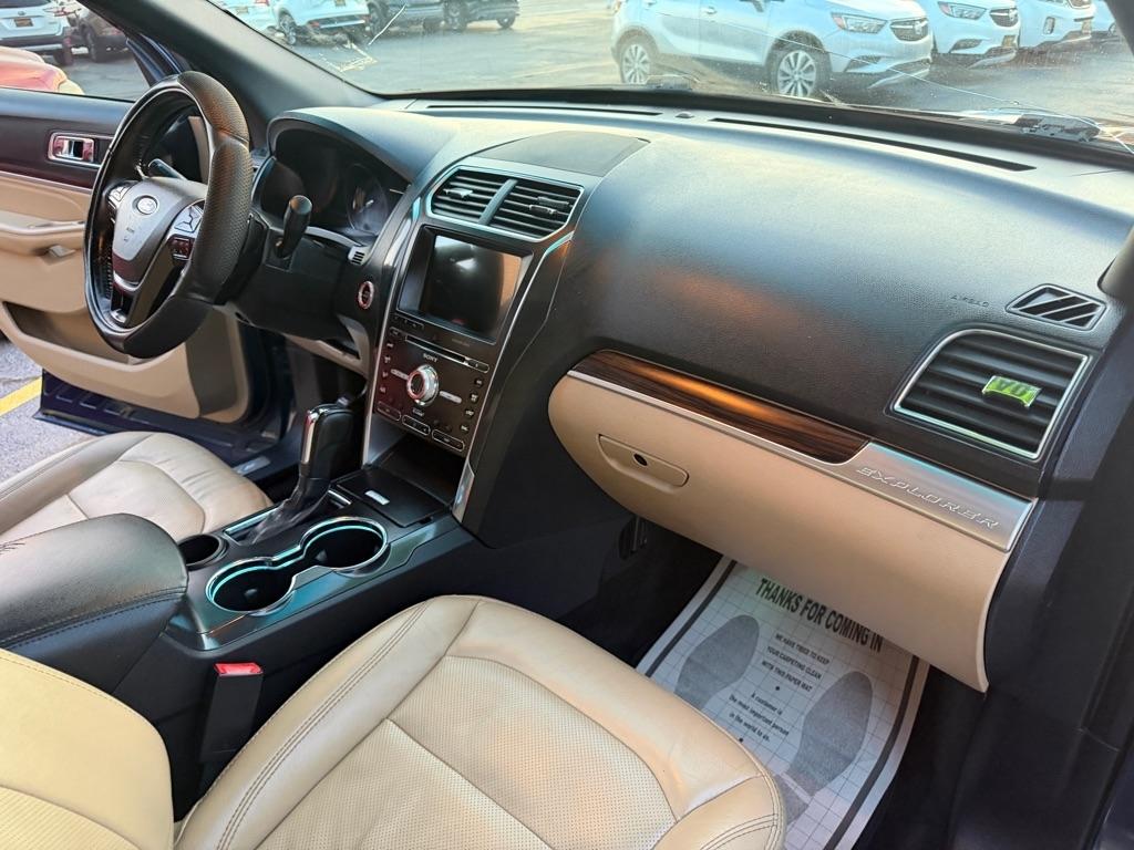 Ford Explorer Limited FWD 2017