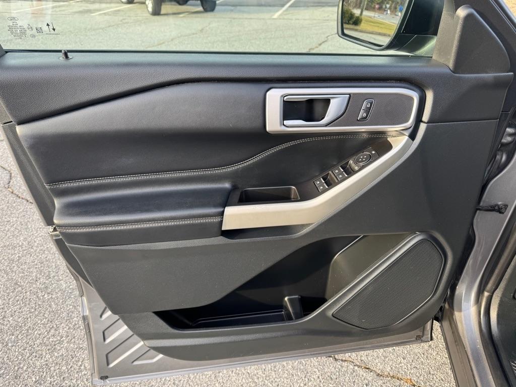 Ford Explorer XLT AWD 2021