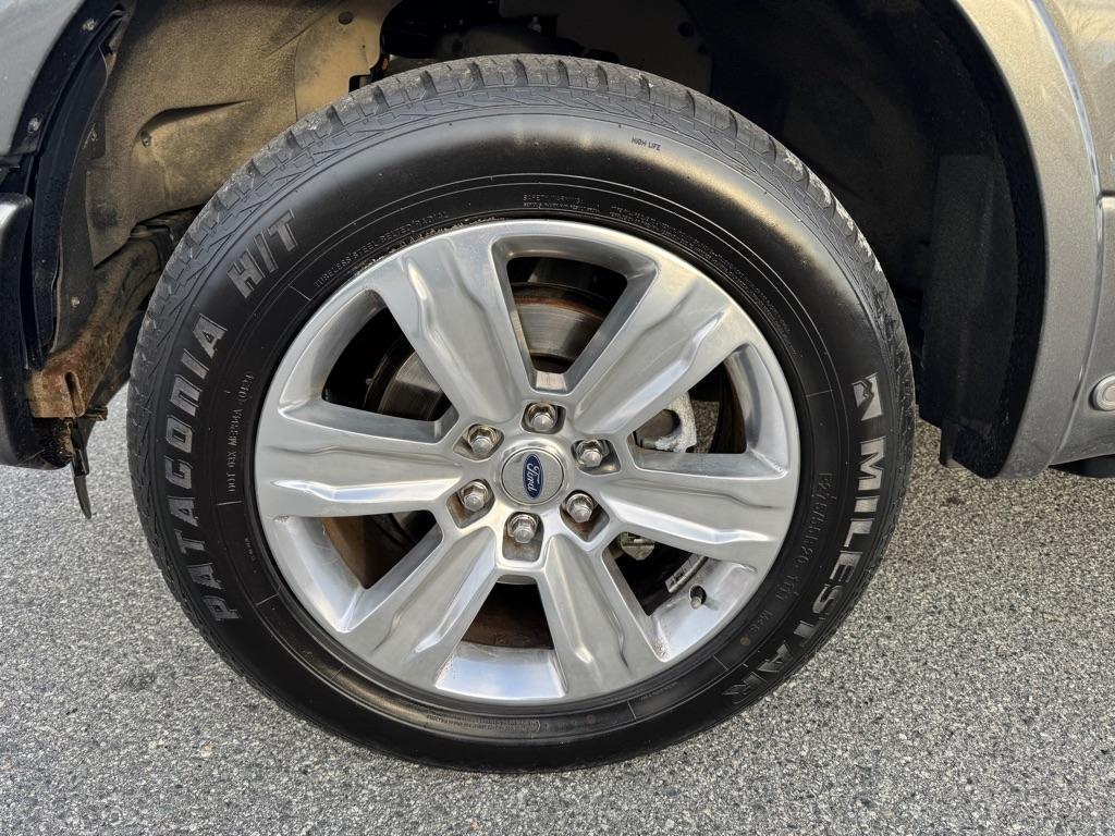 Ford F-150 Platinum SuperCrew 6.5-ft. Bed 4WD 2016