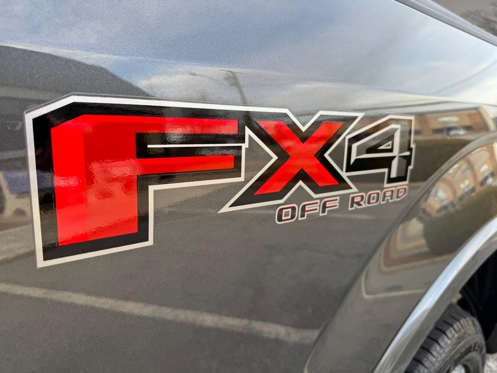 Ford F-150 Platinum SuperCrew 6.5-ft. Bed 4WD 2016