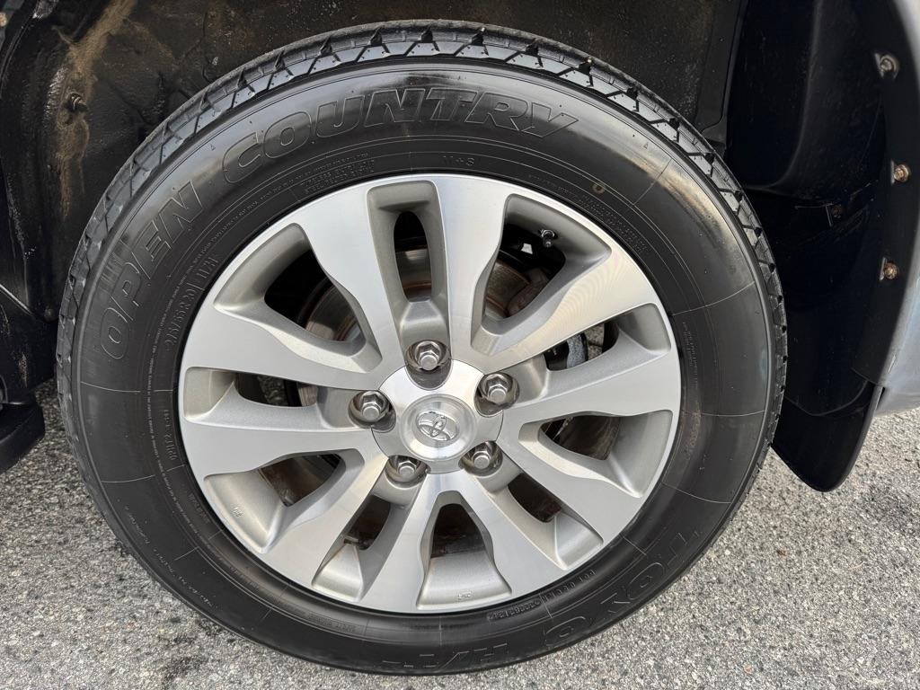 Toyota Sequoia Limited 4WD FFV 2017