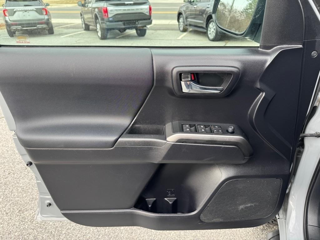 Toyota Tacoma TRD Off Road Double Cab 5' Bed V6 4x4 AT (Natl) 2020