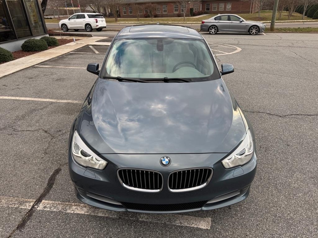 BMW 5-Series Gran Turismo 535i 2011