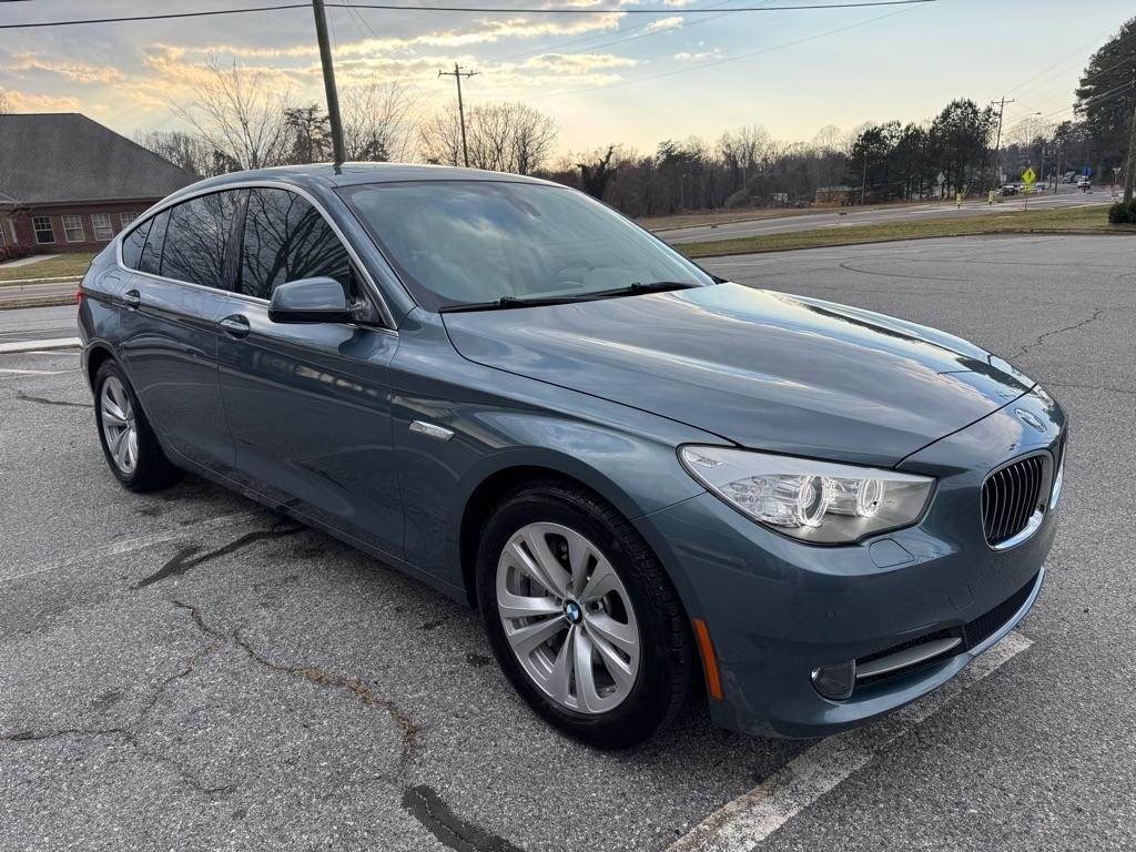 BMW 5-Series Gran Turismo 535i 2011
