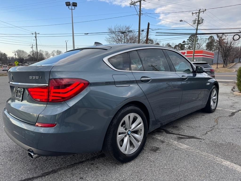 BMW 5-Series Gran Turismo 535i 2011