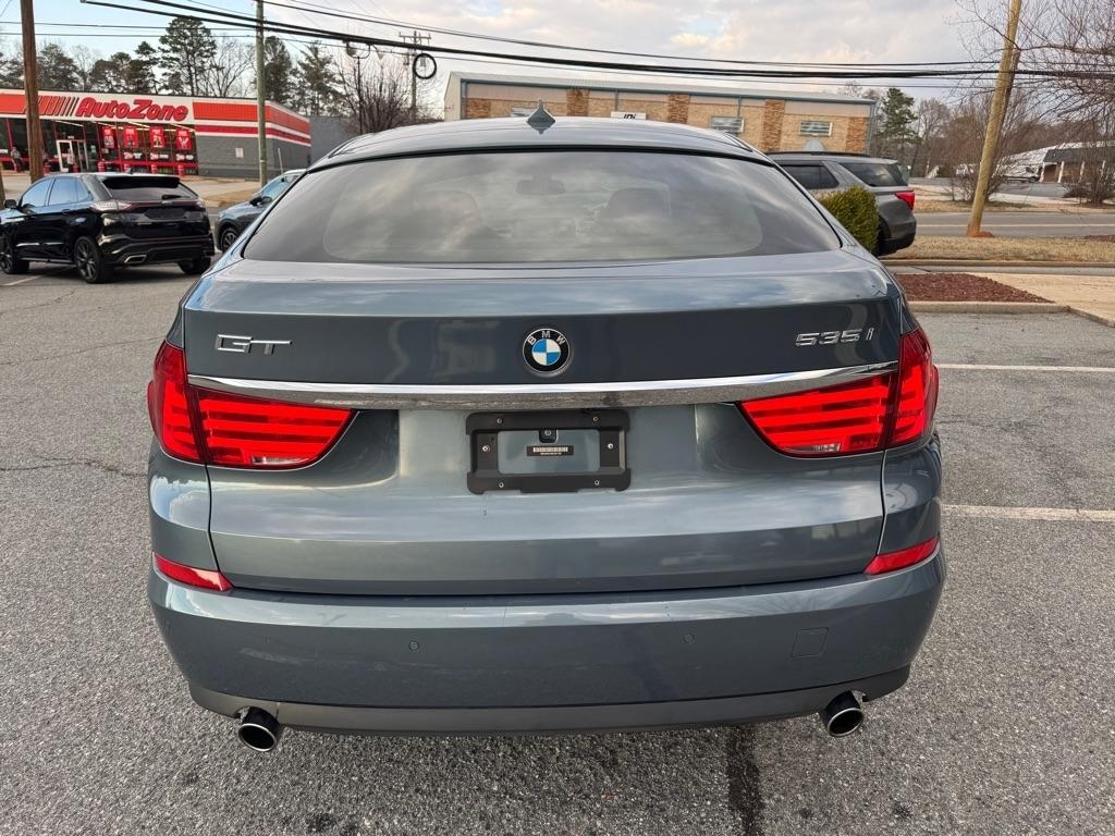 BMW 5-Series Gran Turismo 535i 2011