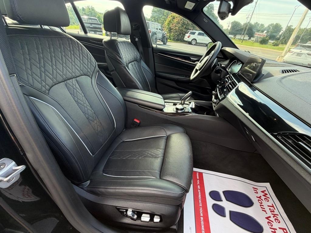 BMW 5-Series M550i xDrive 2018