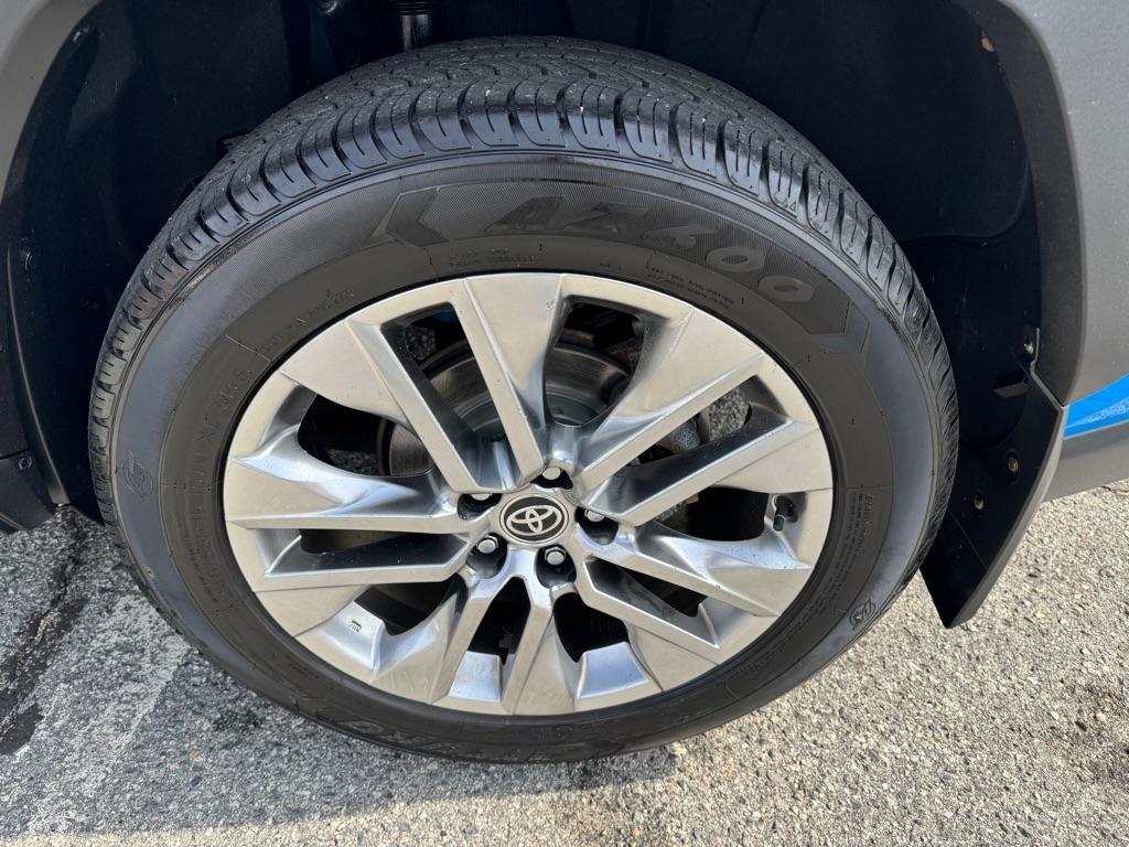 Toyota RAV4 XLE Premium AWD 2020