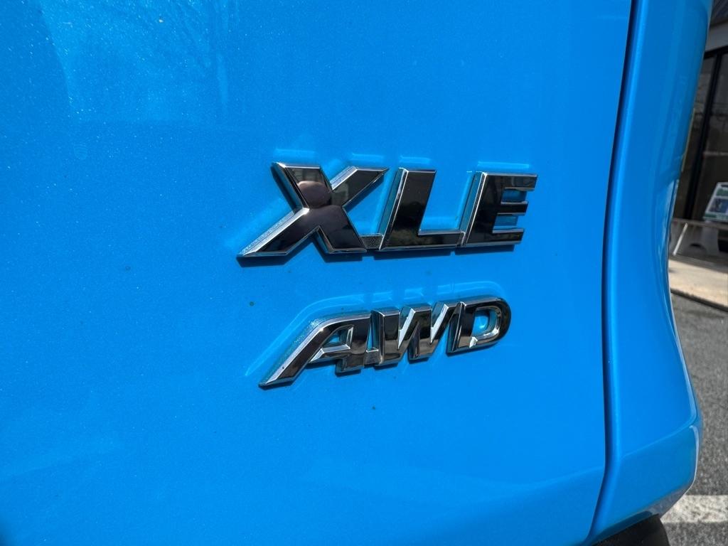 Toyota RAV4 XLE Premium AWD 2020