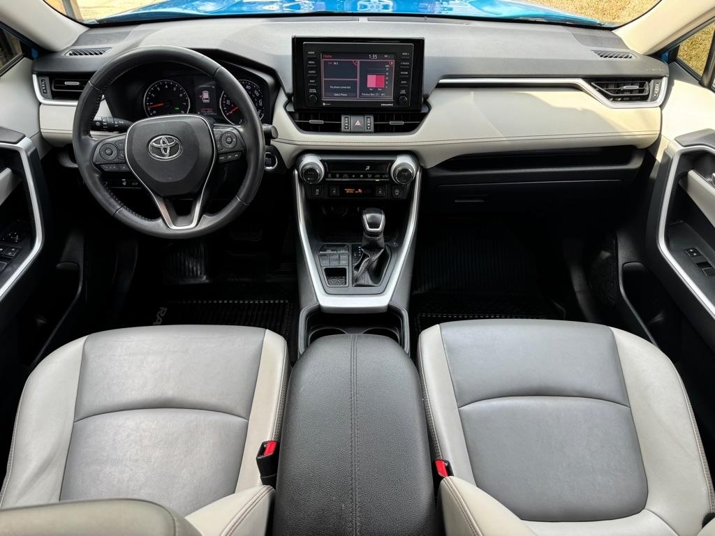 Toyota RAV4 XLE Premium AWD 2020