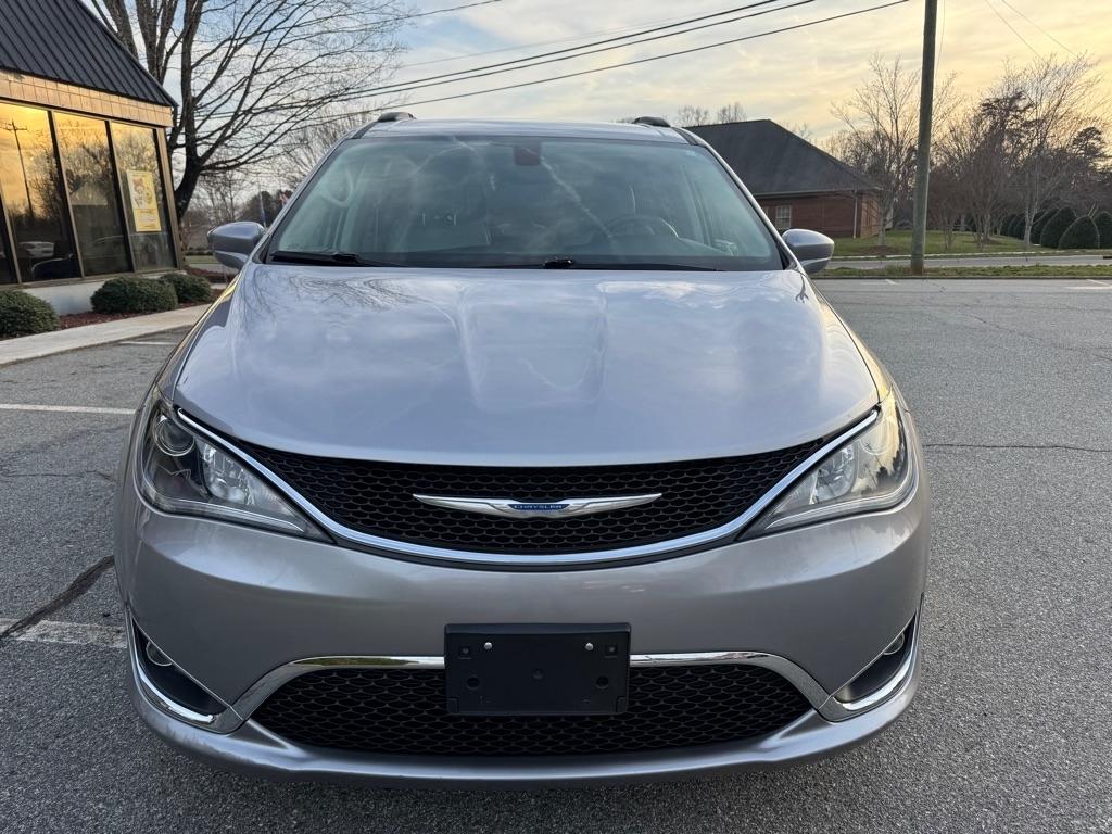 Chrysler Pacifica Touring-L 2017