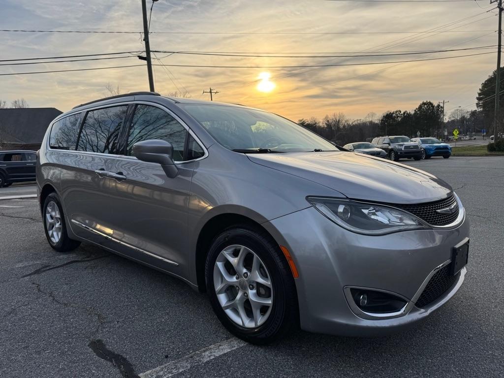 Chrysler Pacifica Touring-L 2017