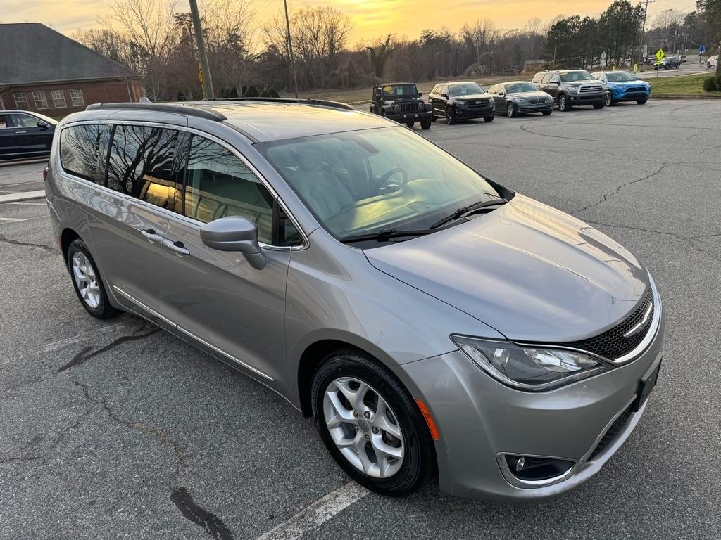 Chrysler Pacifica Touring-L 2017