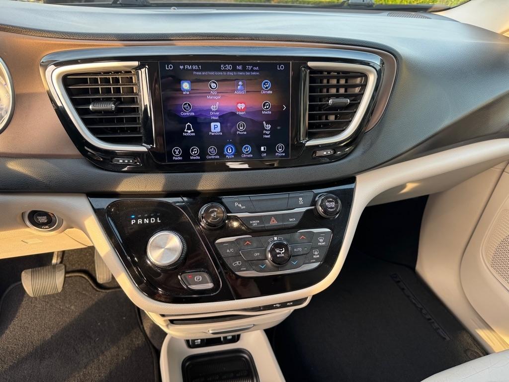 Chrysler Pacifica Touring-L 2017