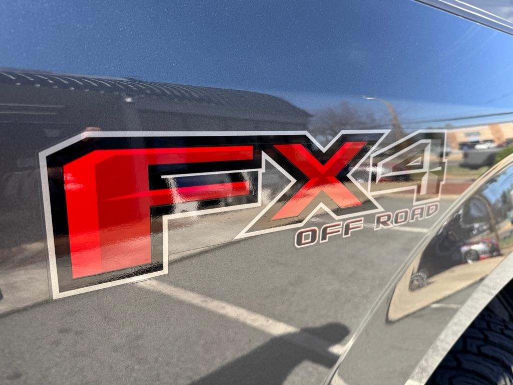Ford F-150 STX 4WD SuperCrew 5.5' Box 2019