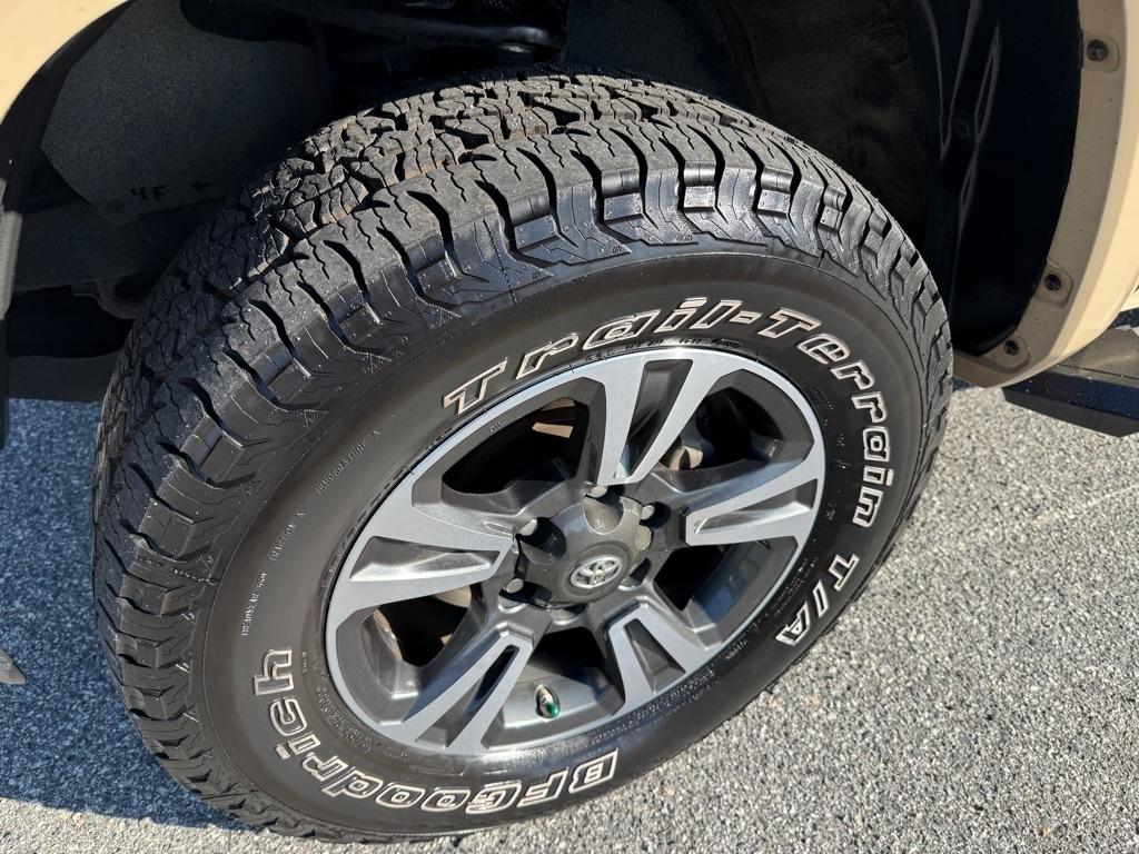 Toyota Tacoma TRD Sport Dbl Cab 4WD V6 at 2018