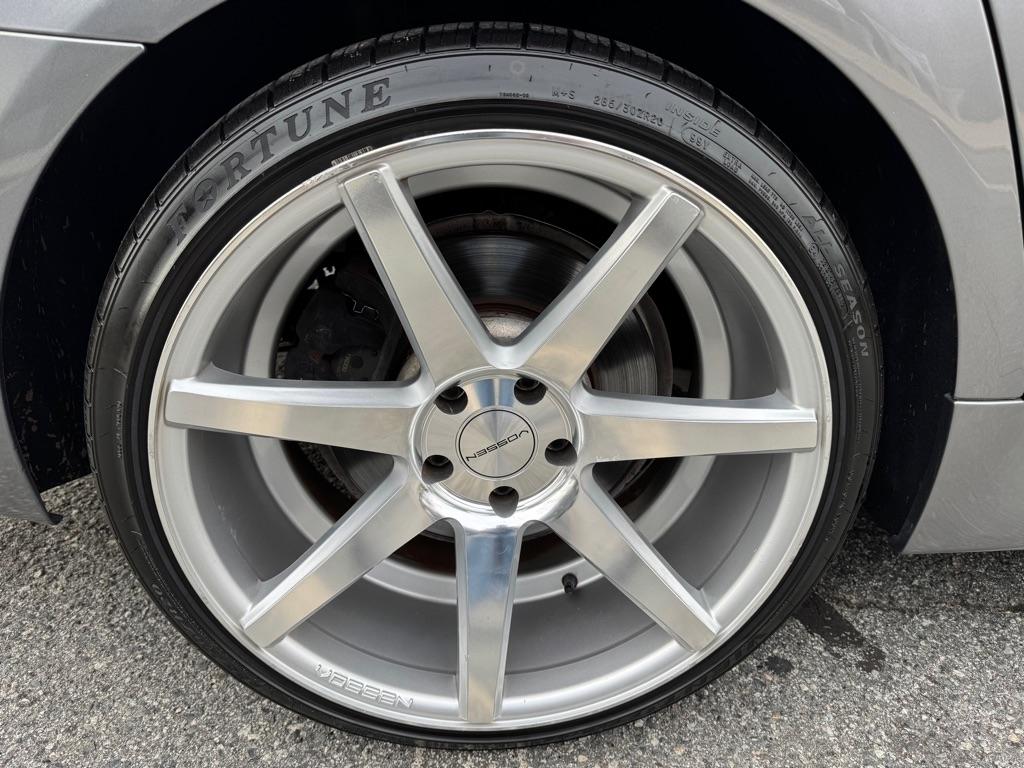 BMW 5-Series 550i 2011