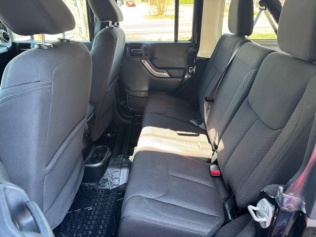 Jeep Wrangler Unlimited Sport 4WD 2015