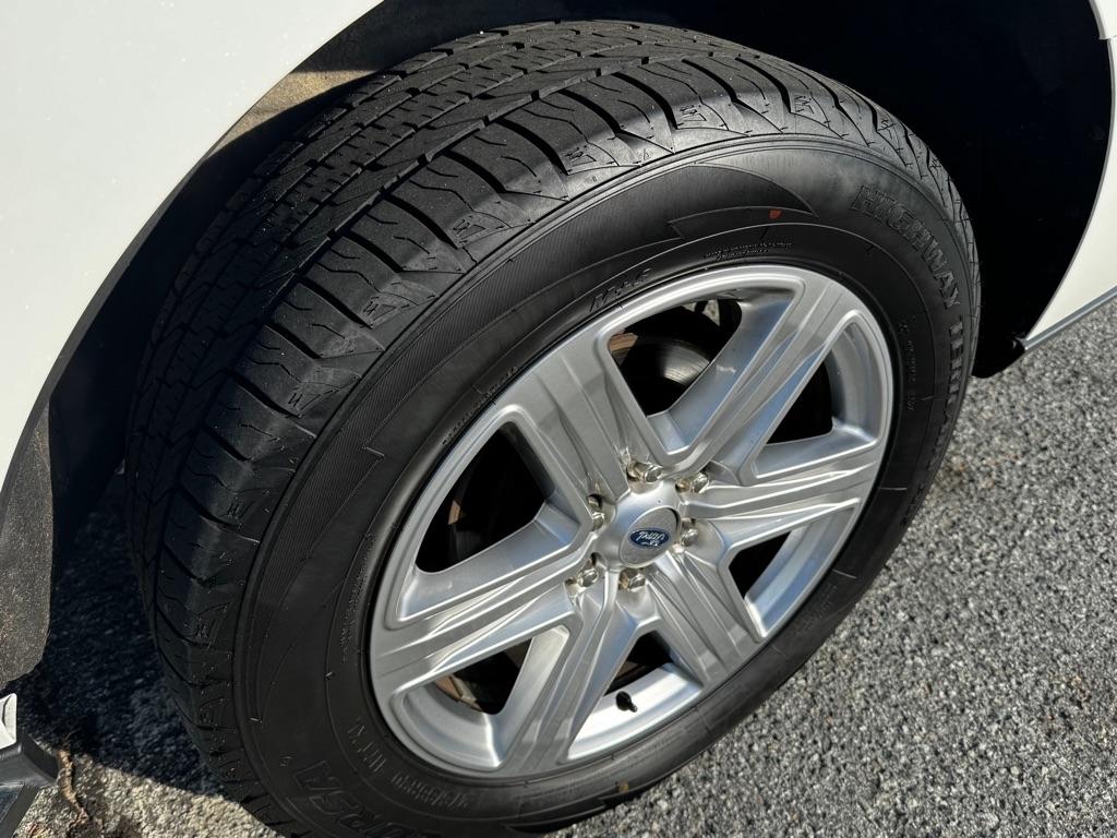 Ford Expedition XLT 4WD 2020