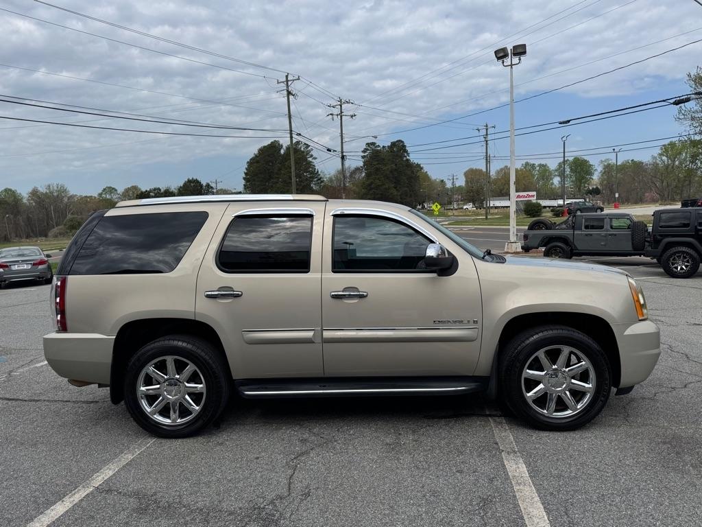 GMC Yukon Denali AWD 2008