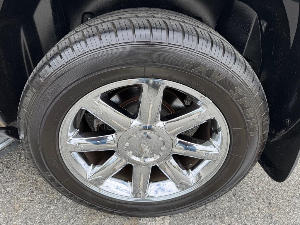GMC Yukon Denali AWD 2008