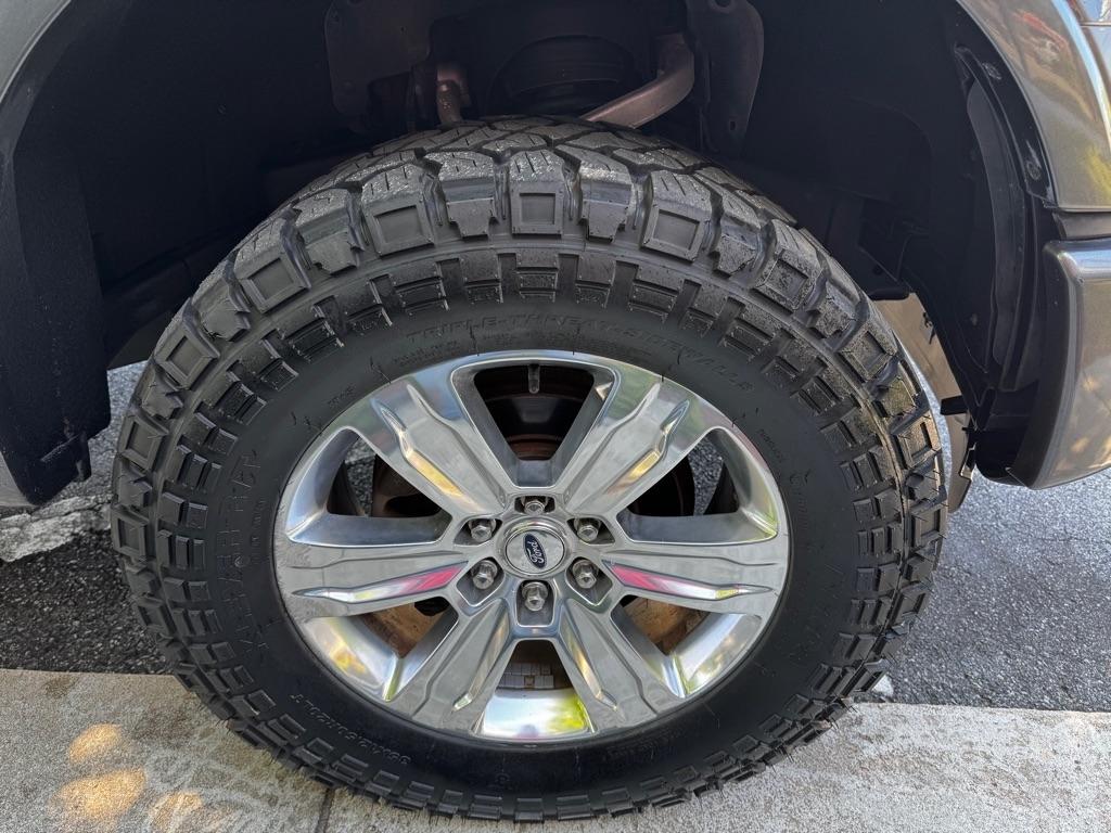 Ford F-150 Platinum SuperCrew 5.5-ft. Bed 4WD 2015