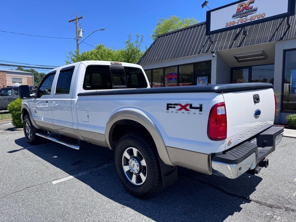 Ford F-250 SD Lariat Crew Cab 4WD 2011