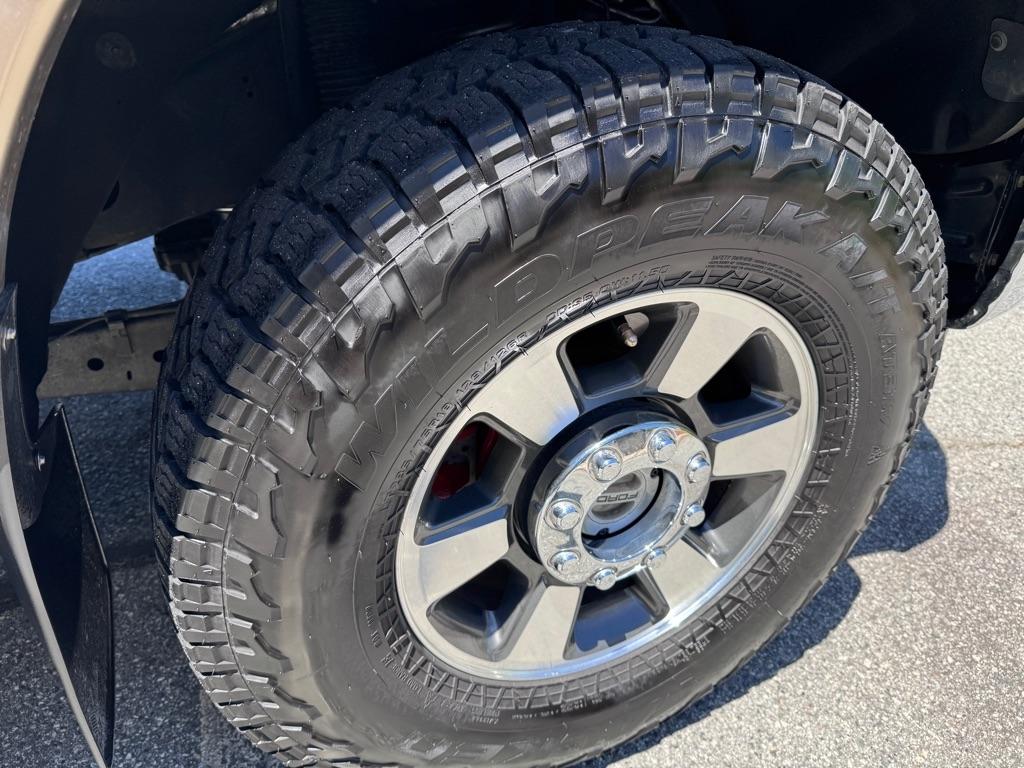 Ford F-250 SD Lariat Crew Cab 4WD 2011