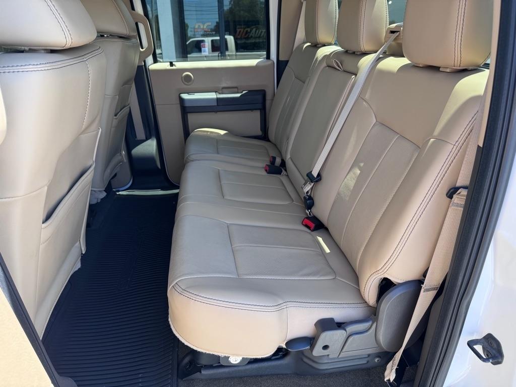 Ford F-250 SD Lariat Crew Cab 4WD 2011
