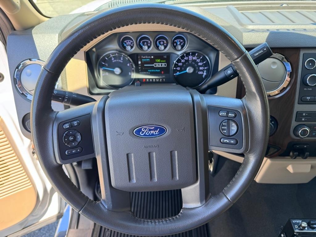 Ford F-250 SD Lariat Crew Cab 4WD 2011