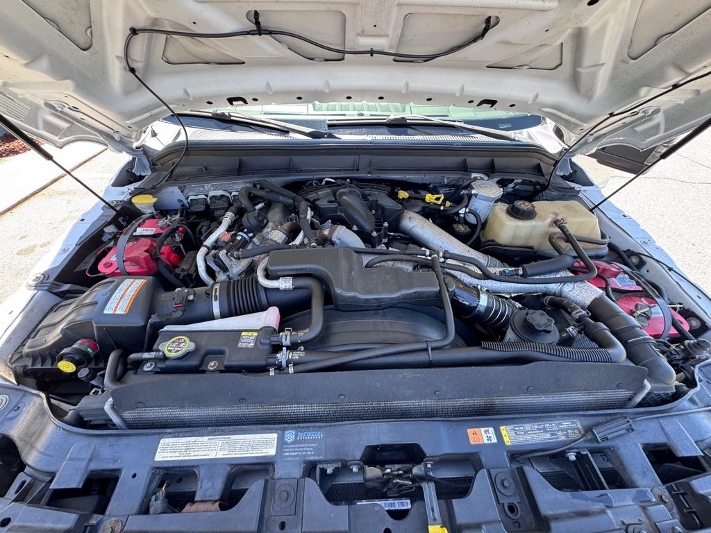 Ford F-250 SD Lariat Crew Cab 4WD 2011
