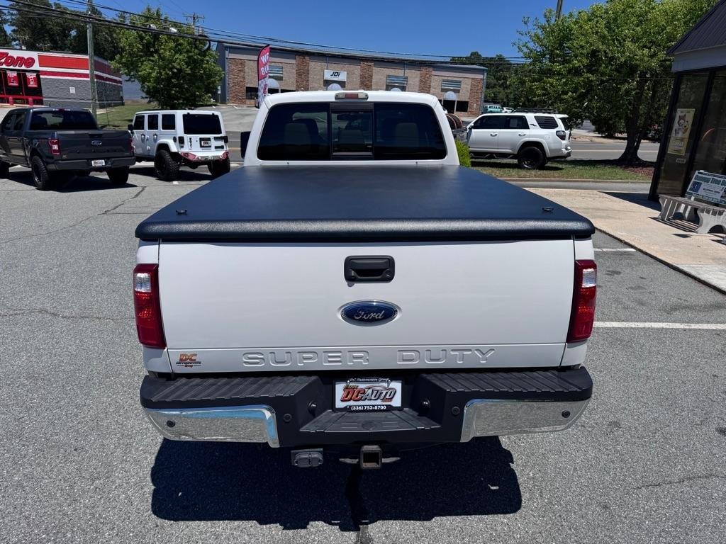 Ford F-250 SD Lariat Crew Cab 4WD 2011