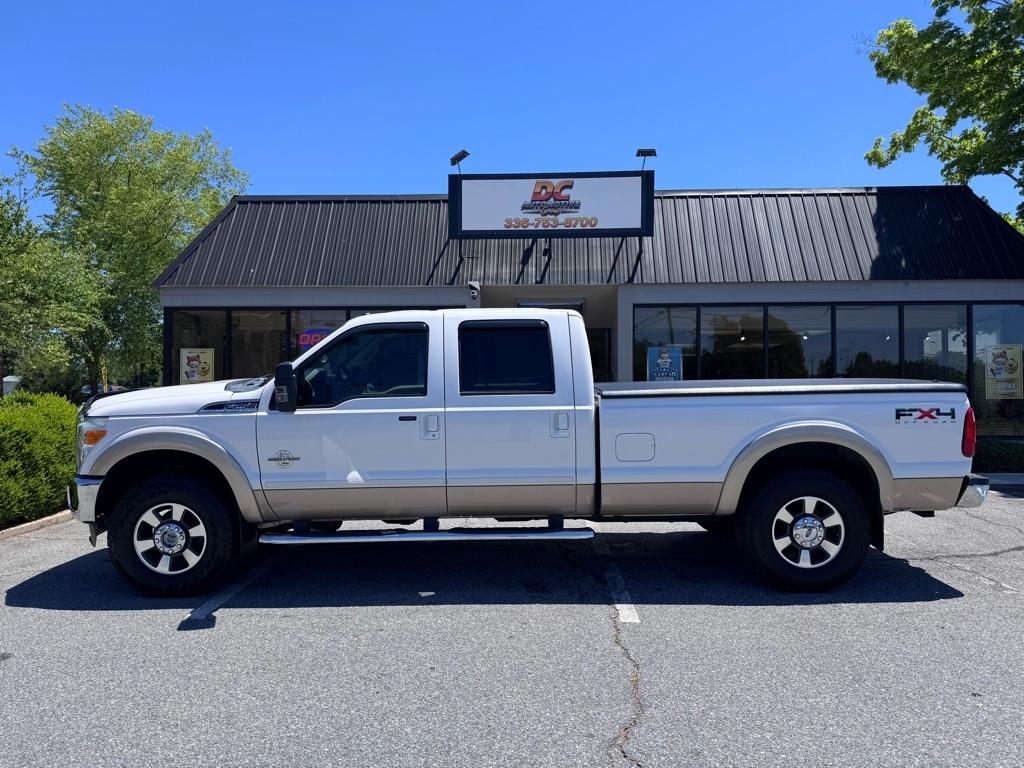 Ford F-250 SD Lariat Crew Cab 4WD 2011