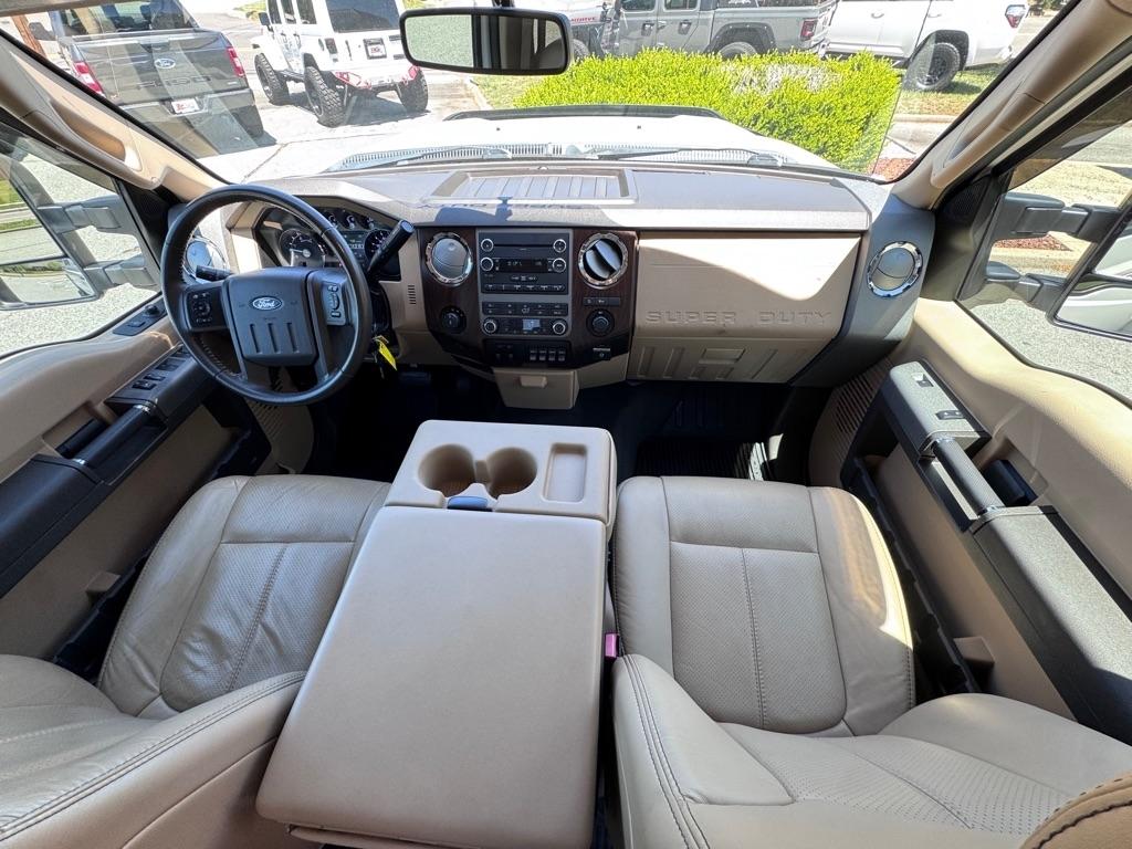 Ford F-250 SD Lariat Crew Cab 4WD 2011