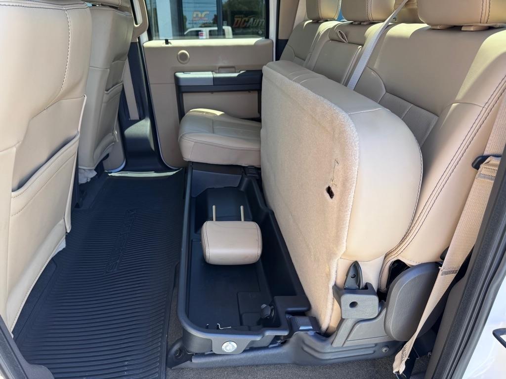 Ford F-250 SD Lariat Crew Cab 4WD 2011