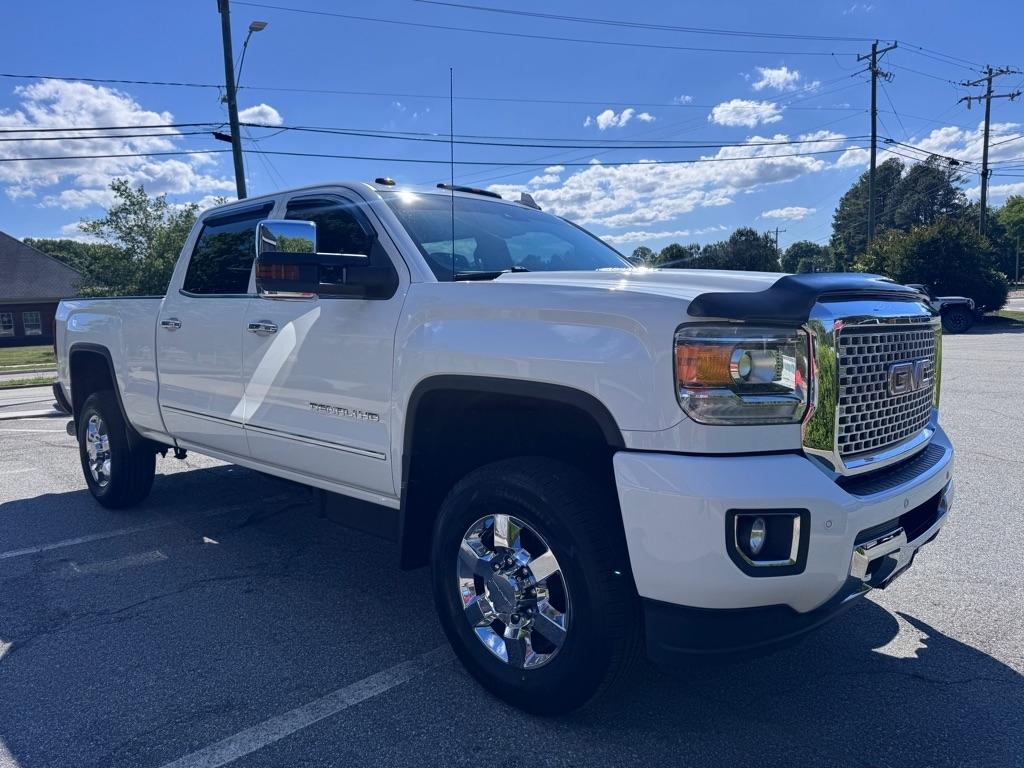 GMC Sierra 3500HD Denali Crew Cab 4WD 2015