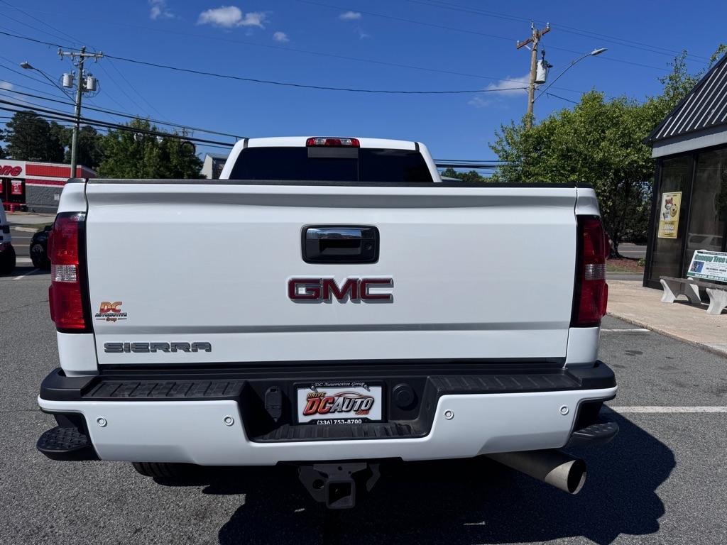 GMC Sierra 3500HD Denali Crew Cab 4WD 2015