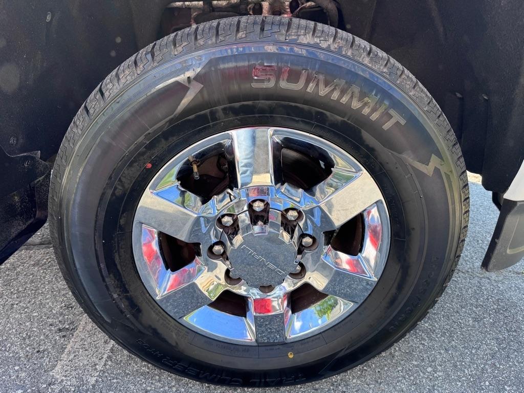 GMC Sierra 3500HD Denali Crew Cab 4WD 2015