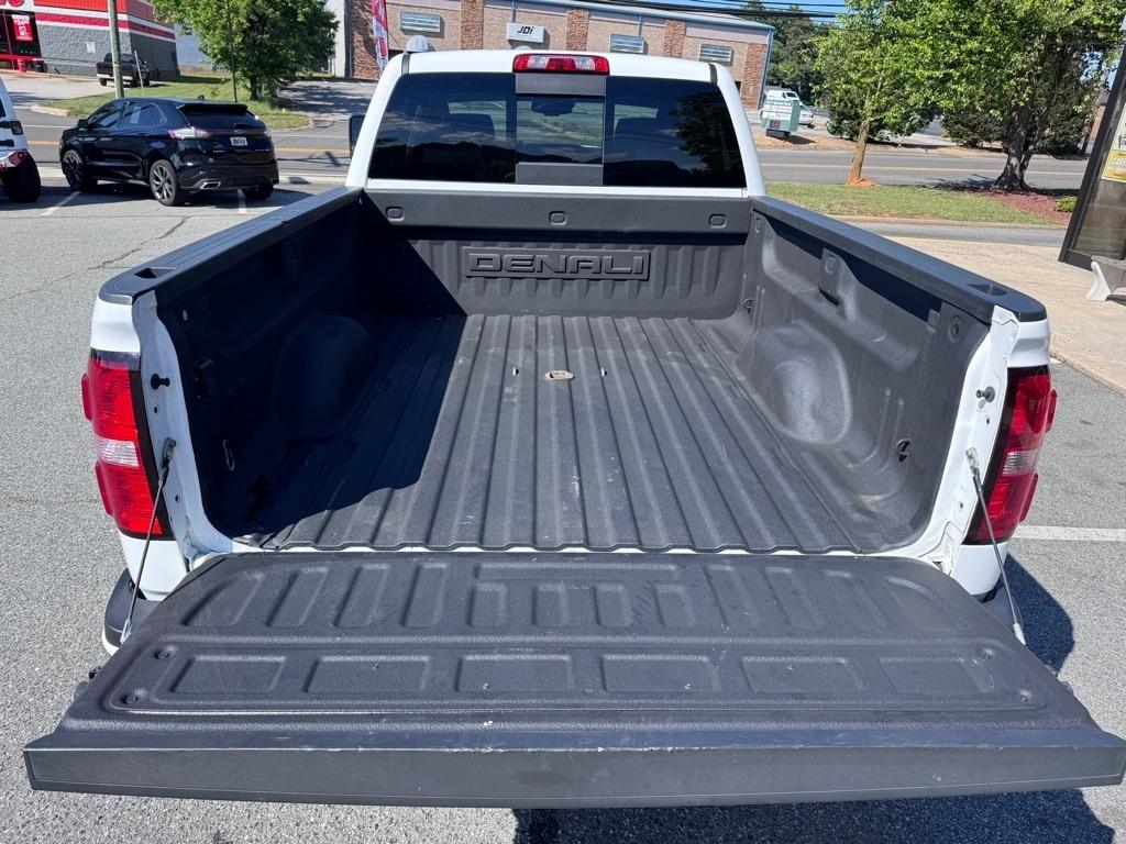 GMC Sierra 3500HD Denali Crew Cab 4WD 2015