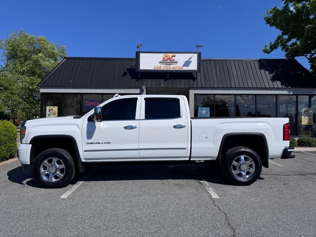 GMC Sierra 3500HD Denali Crew Cab 4WD 2015